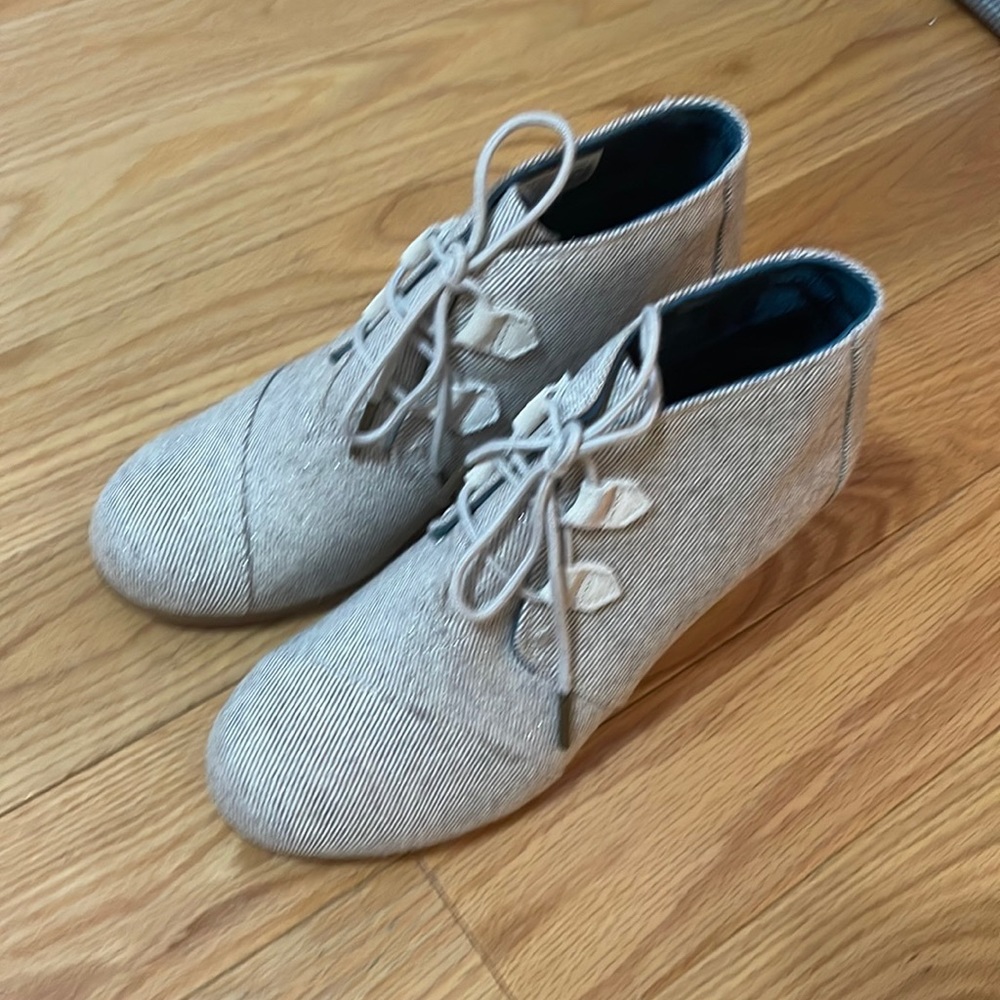 TOMS wedge bootie